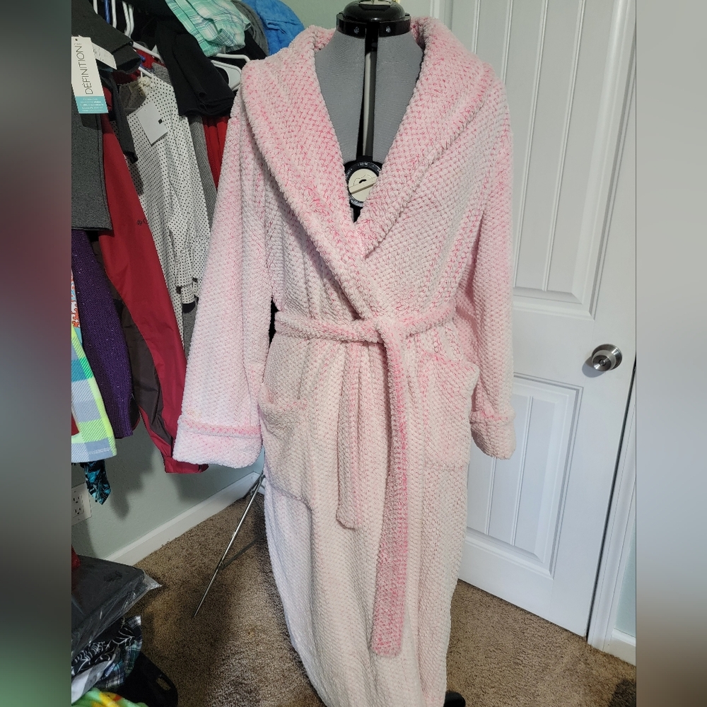 Sonoma plush robe